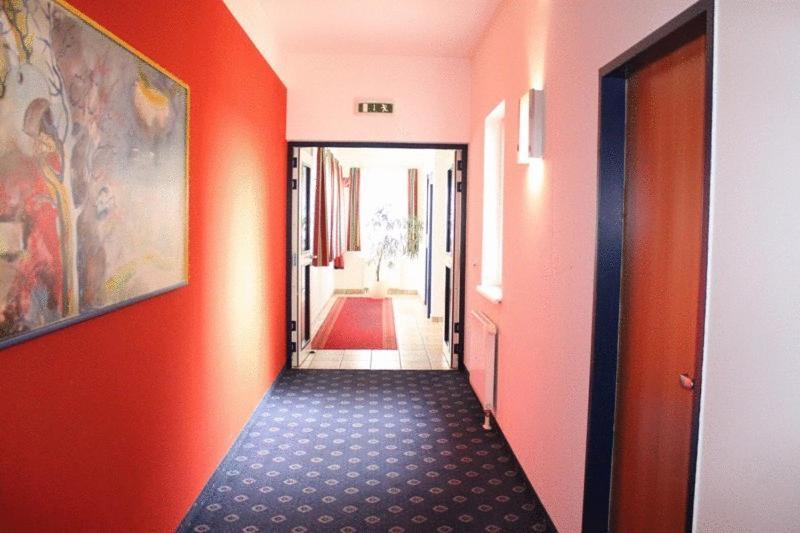 Hotel Servus Europa Suben ภายนอก รูปภาพ