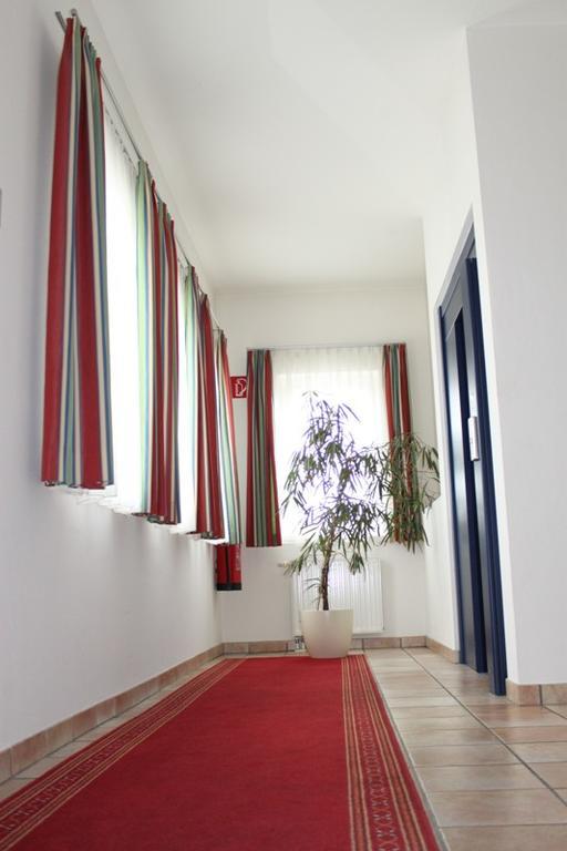Hotel Servus Europa Suben ภายนอก รูปภาพ